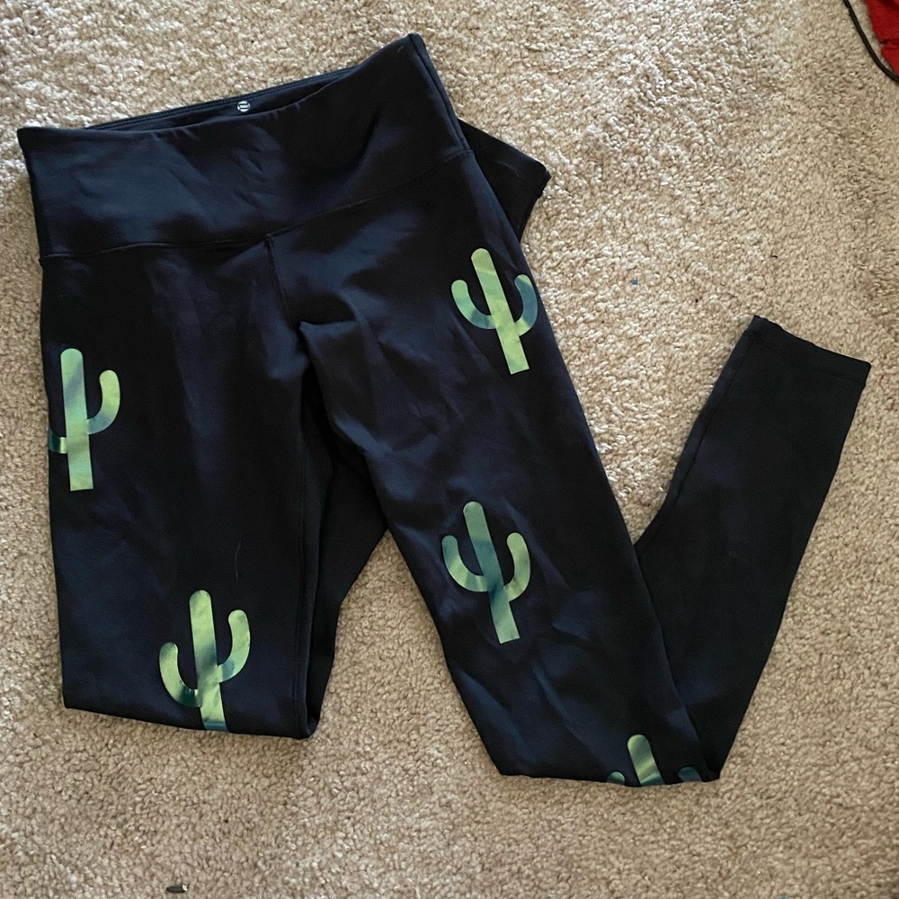 High rise leggings with cactus! XS
